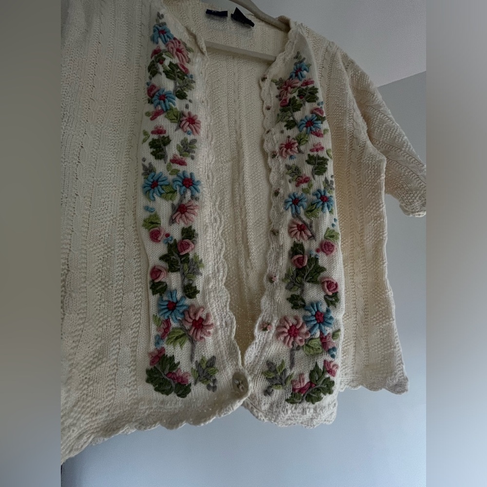 embroidered floral cardigan vintage